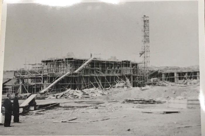 写真：上高丸小学校建設風景